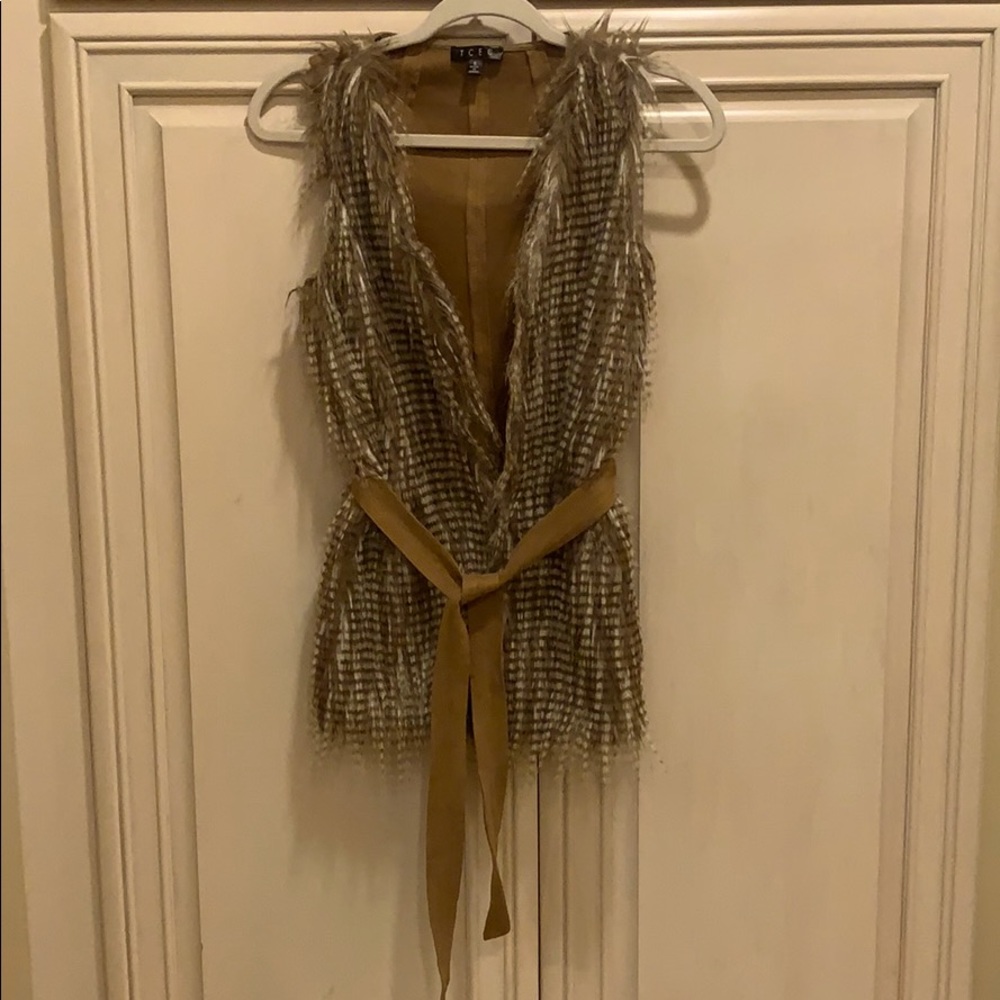 TCEC tan/cream combo faux fur vest